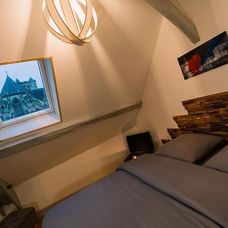 Appart Centre Historique Chez Rene Wifi Troyes Zewnętrze zdjęcie