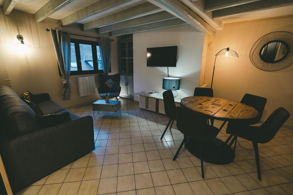 Appart Centre Historique Chez Rene Wifi Troyes Zewnętrze zdjęcie